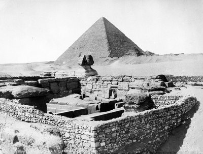 De Vallei Tempel van Khafra met de Grote Sfinx en de piramide van Cheops, c.1880 door J. Pascal Sebah